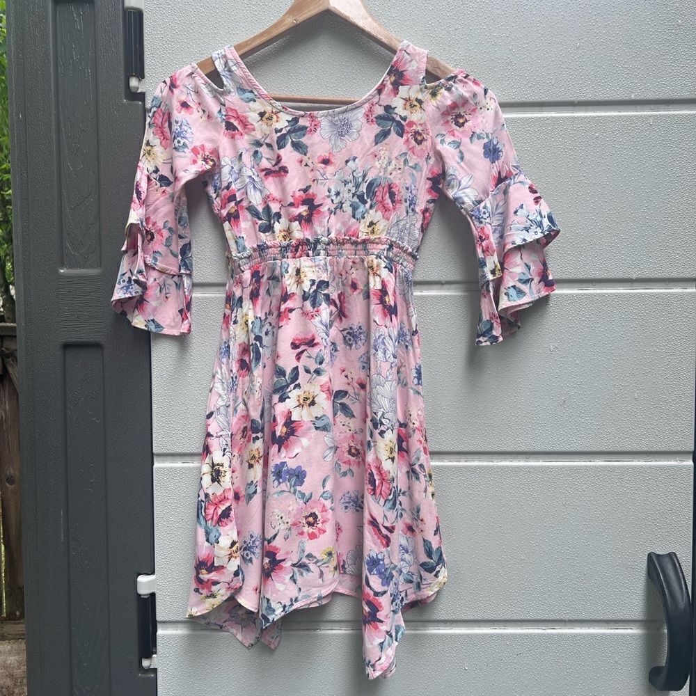 Emily west flare Double sleeve Floral dress size 8